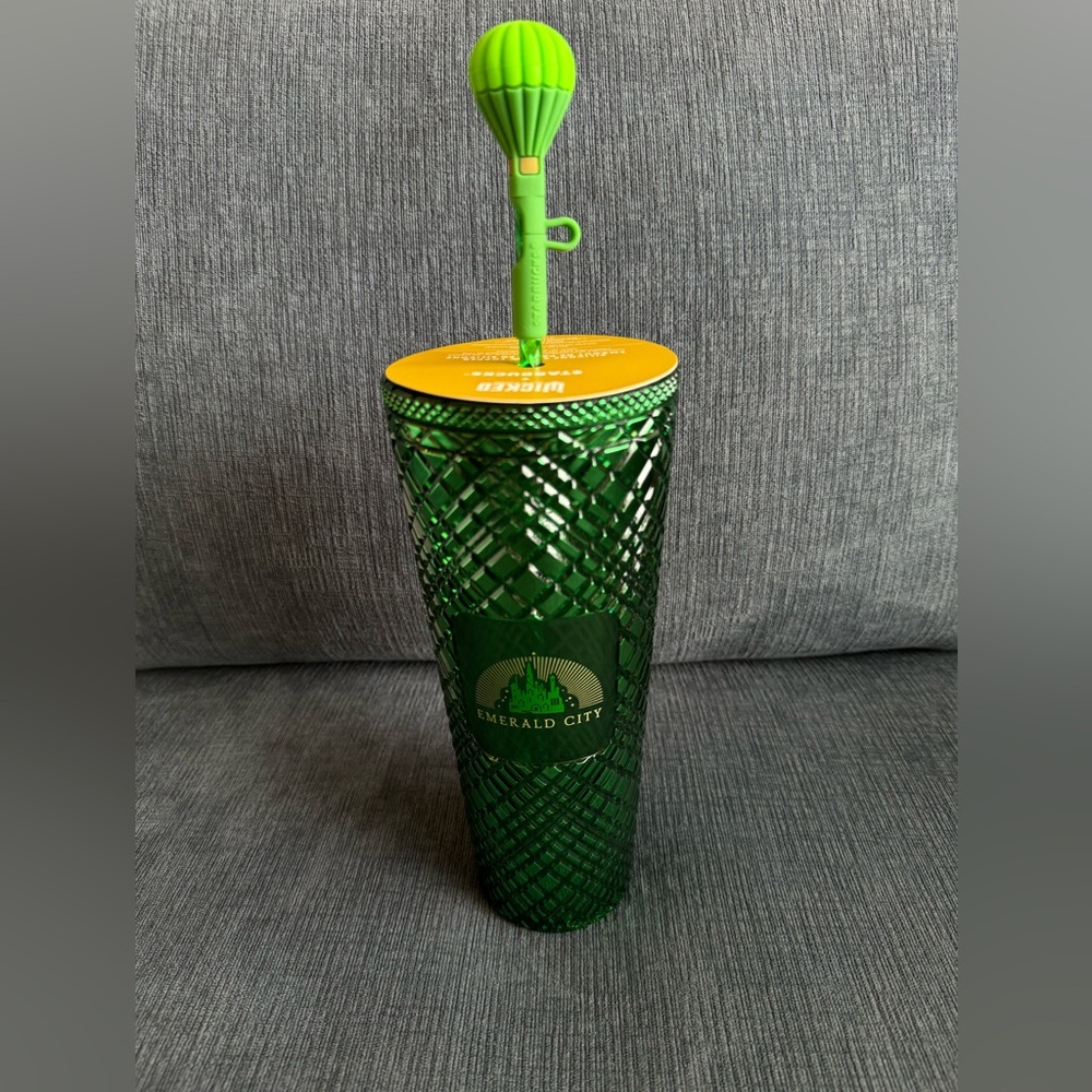 Starbucks + Wicked Emerald City Silicone Straw Topper Cup
